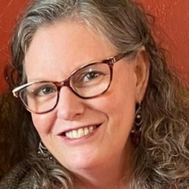 Laura Gates Bio Image